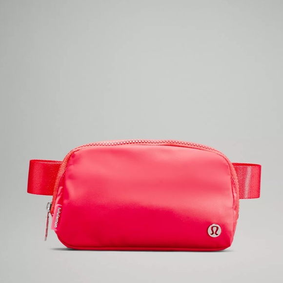 lululemon athletica Handbags - Lululemon- Everywhere Belt Bag- pale raspberry